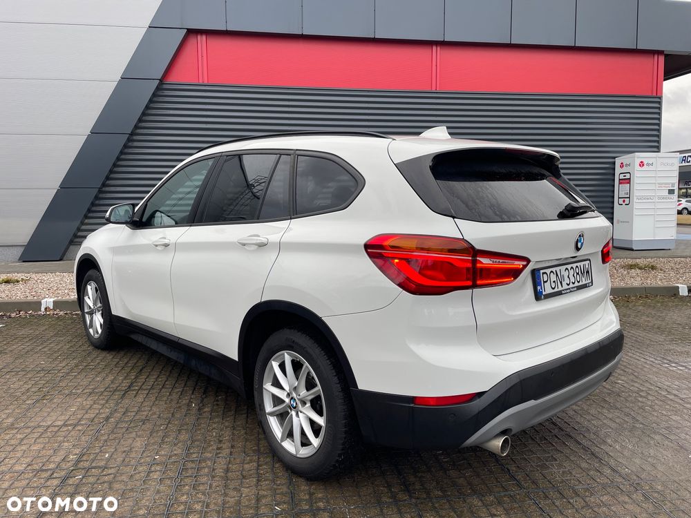 BMW X1 sDrive18i GPF xLine - 6