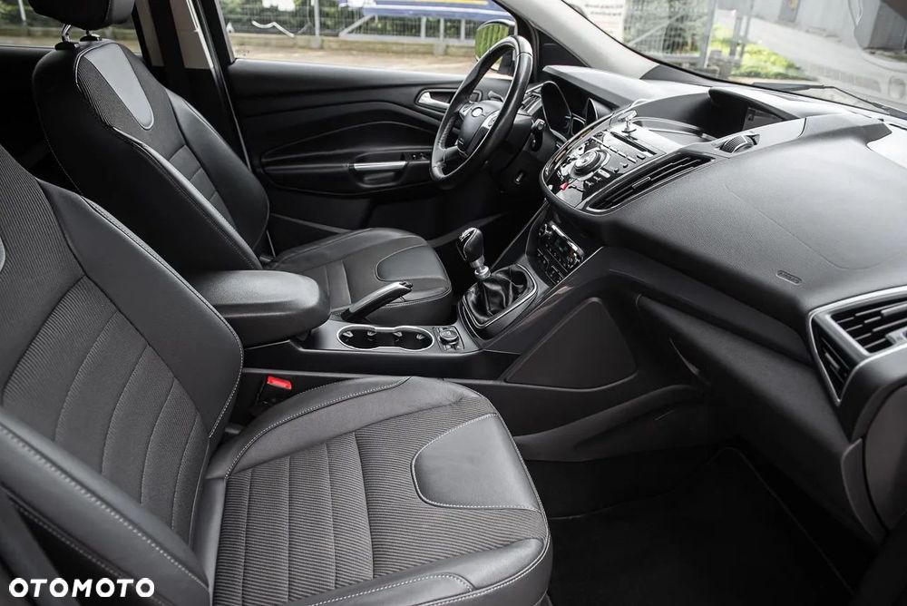 Ford Kuga 2.0 TDCi Titanium - 31