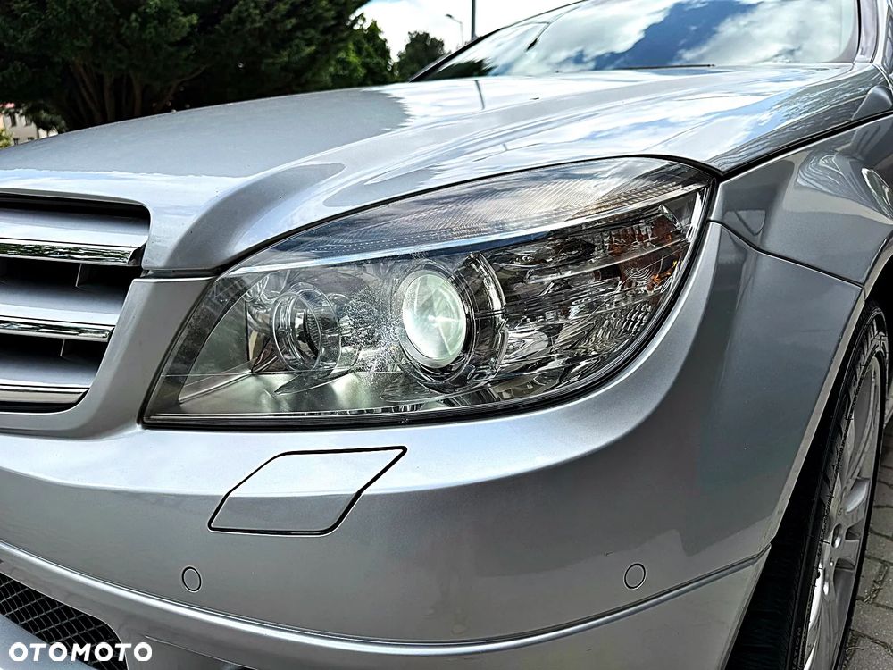 Mercedes-Benz Klasa C 200 (BlueEFFICIENCY) 7G-TRONIC Avantgarde - 10