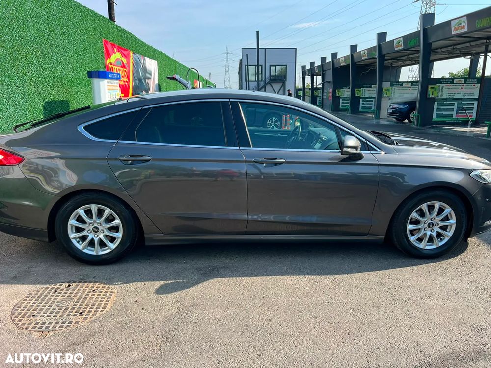 Ford Mondeo 2.0 TDCI Start-Stopp Titanium - 3