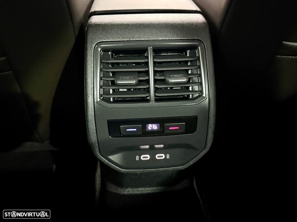 SEAT Leon 1.4 e-Hybrid DSG Xcellence - 26