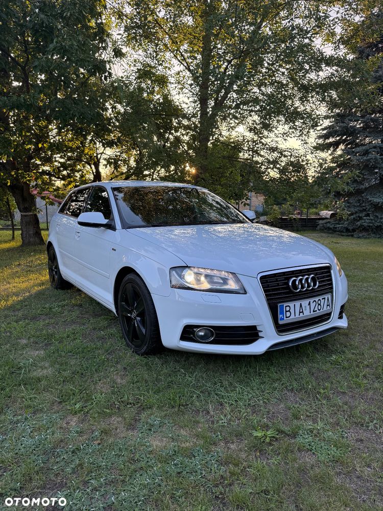 Audi A3 Sportback - 1