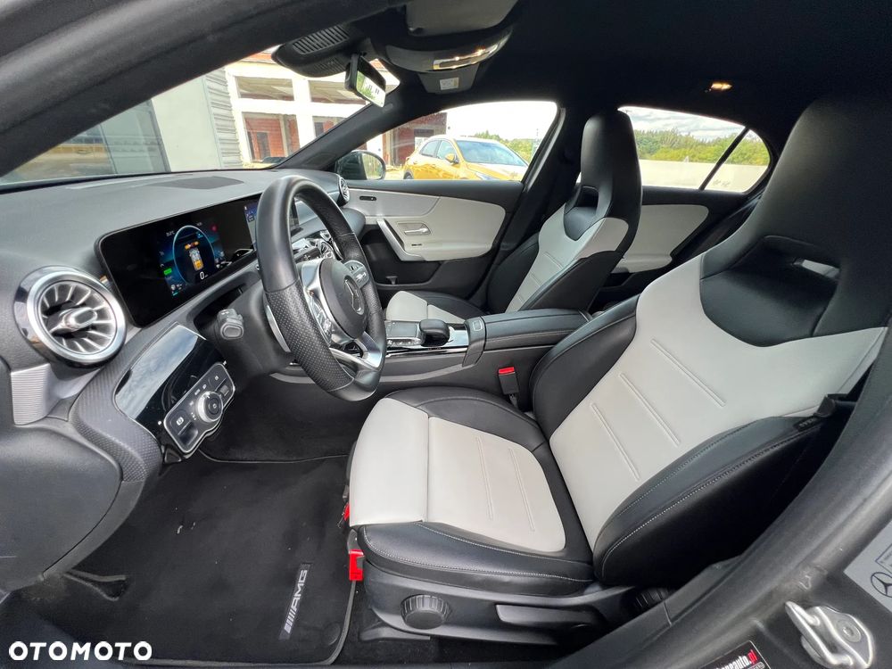 Mercedes-Benz Klasa A 250 E AMG Line 8G-DCT - 29