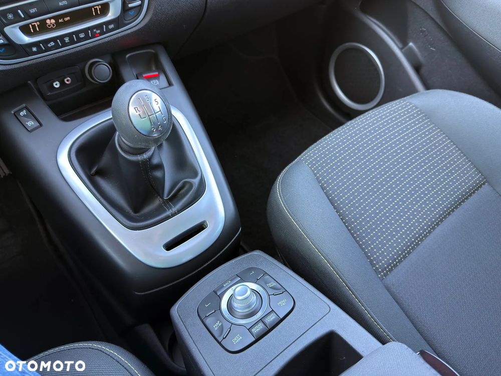 Renault Scenic 1.6 16V Expression - 31