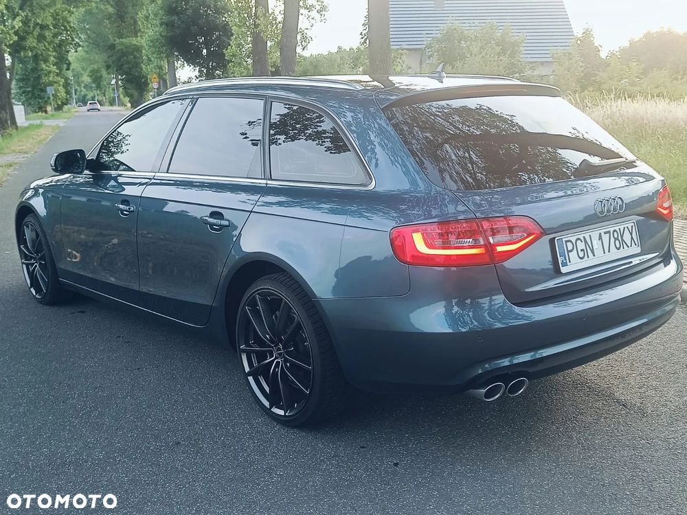 Audi A4 Avant - 4