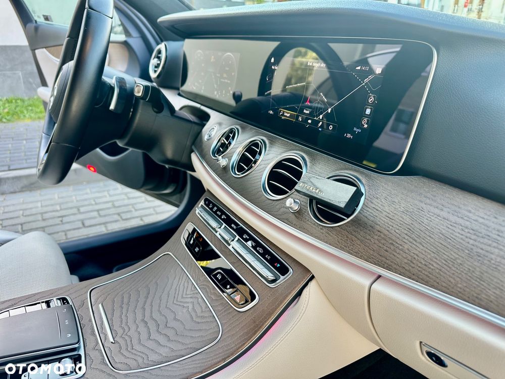 Mercedes-Benz Klasa E - 29
