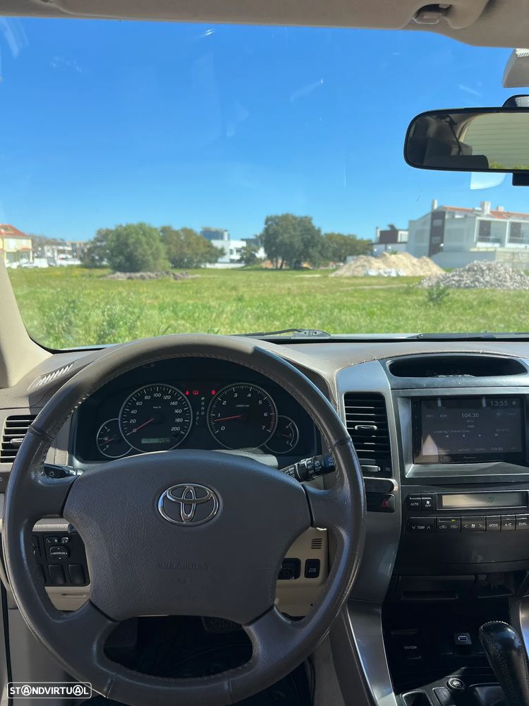 Toyota Land Cruiser Prado - 4