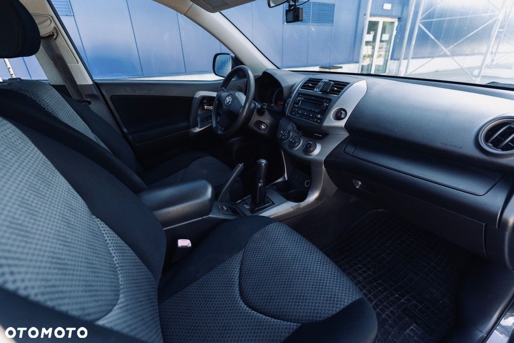 Toyota RAV4 2.0 4x4 Sol - 2