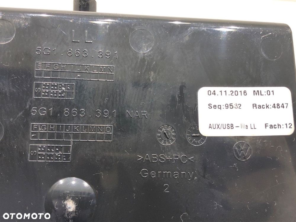 POPIELNICZKA  VW GOLF VII (5G1, BQ1, BE1, BE2) 2012 - 2022 1.4 TSI 92 kW [125 KM] benzyna 2014 - - 4