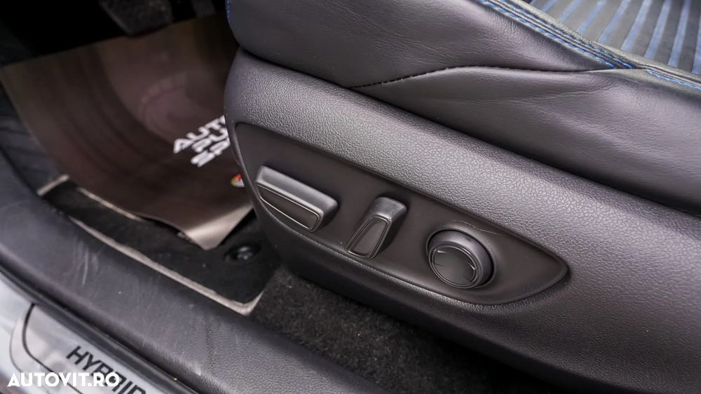 Toyota RAV4 2.5 4x4 Style Selection - 27