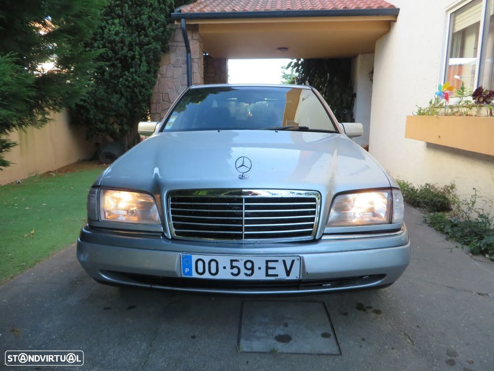 Mercedes-Benz C 250 D Elegance - 2
