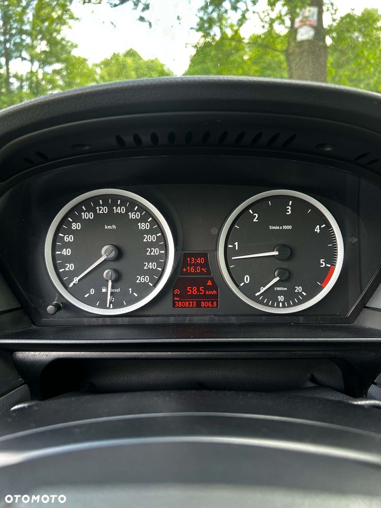 BMW Seria 5 - 30