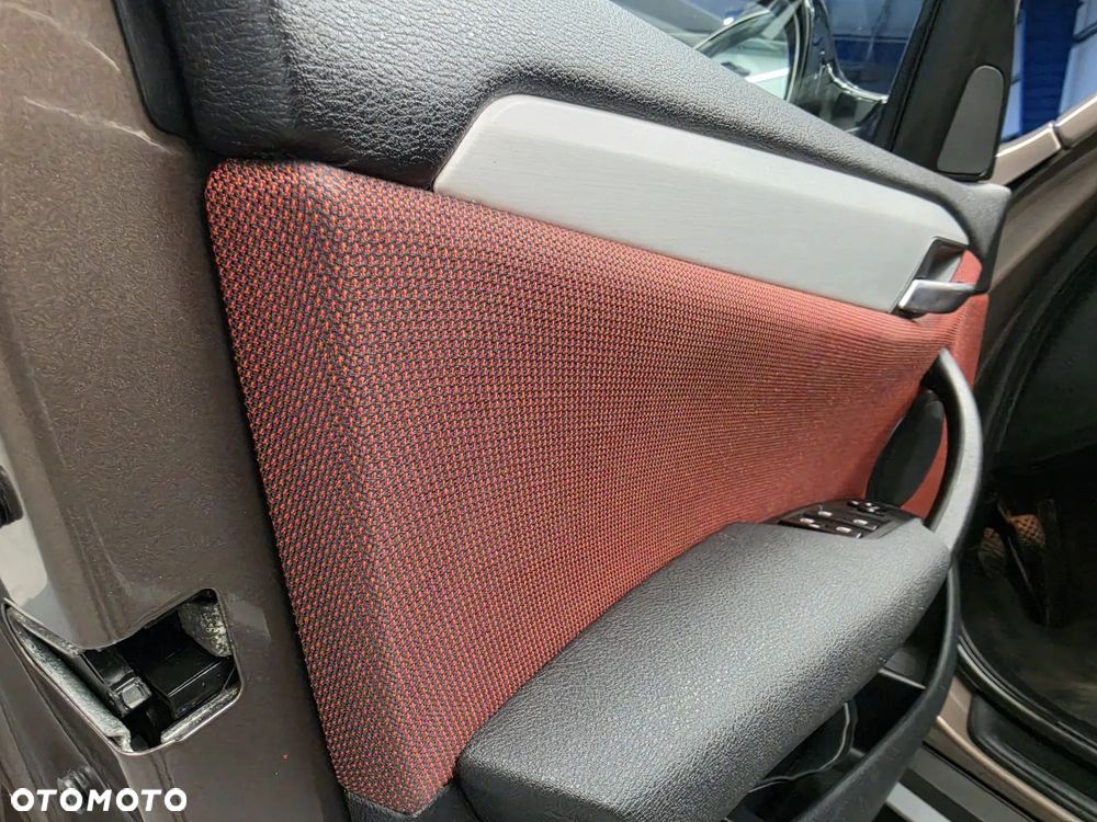 BMW X1 sDrive20d - 29