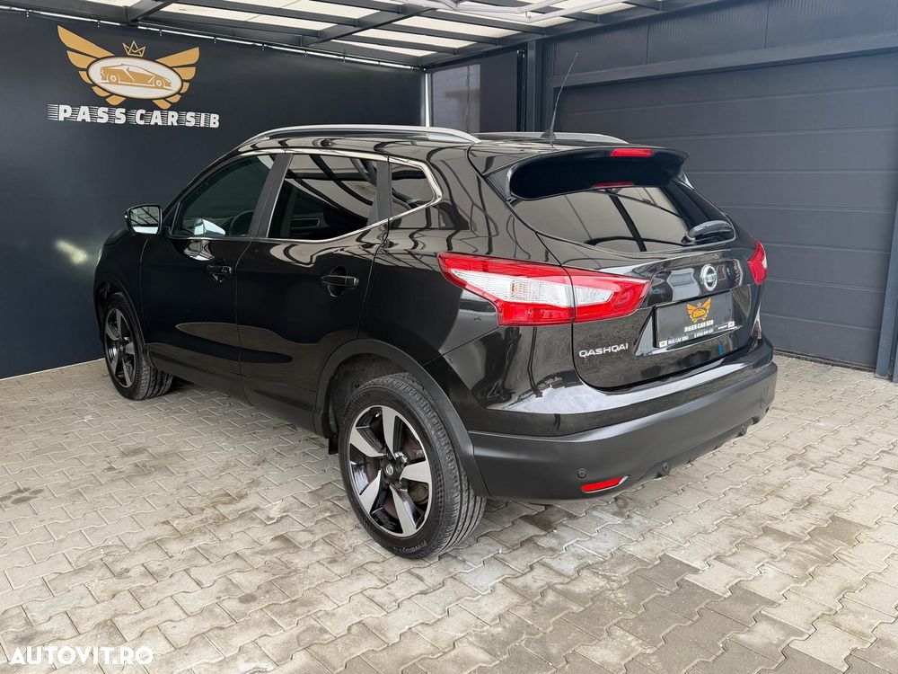 Nissan Qashqai 1.6 DCI Xtronic N-Connecta - 7