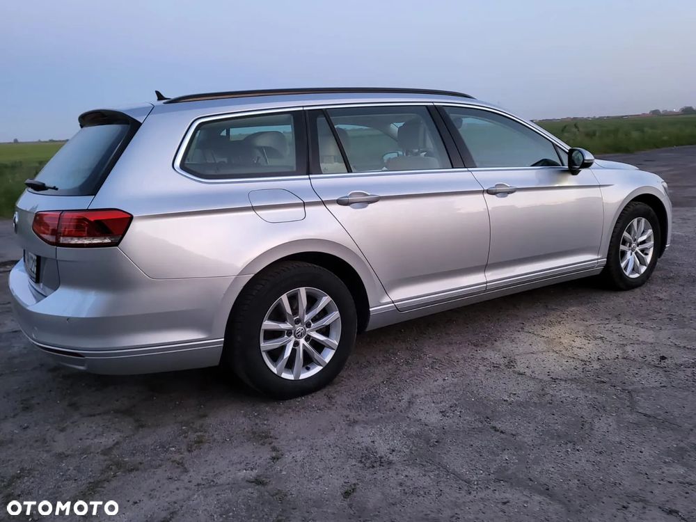 Volkswagen Passat 2.0 TDI SCR Comfortline - 9