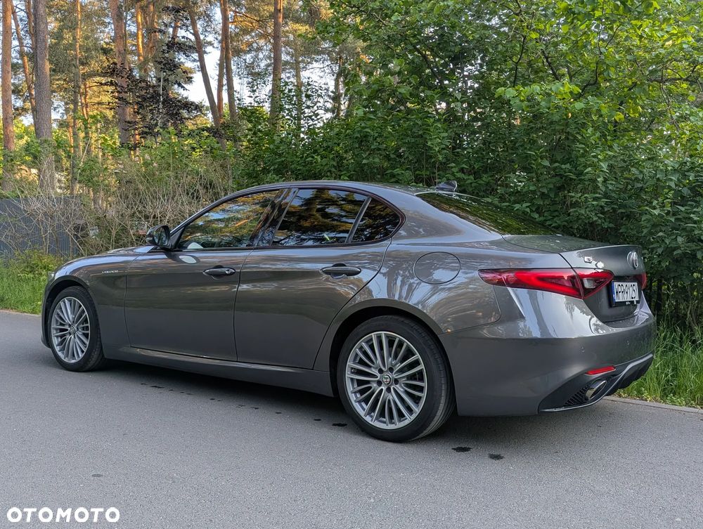 Alfa Romeo Giulia 2.0 Turbo Veloce Q4 - 12
