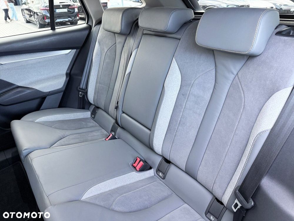 Skoda Enyaq 60 62kWh - 25