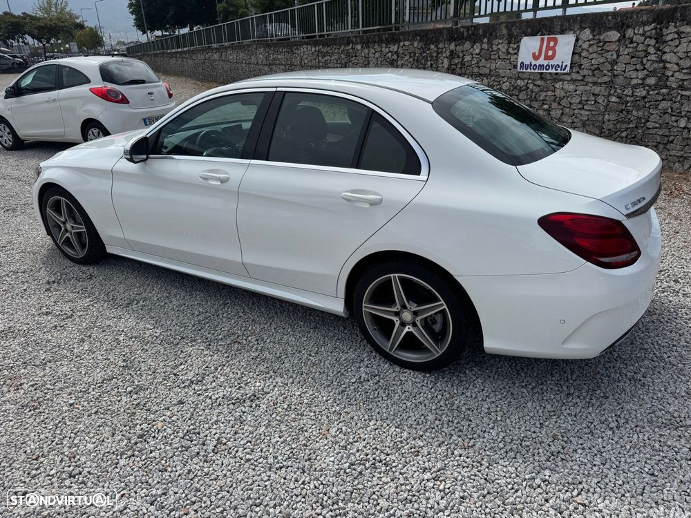 Mercedes-Benz C 300 BlueTEC Hybrid AMG Line - 4