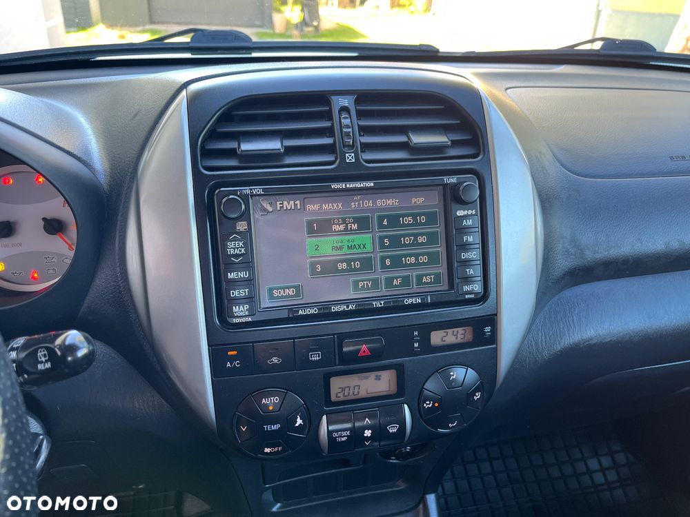 Toyota RAV4 2.0 D-4D Prestige - 12