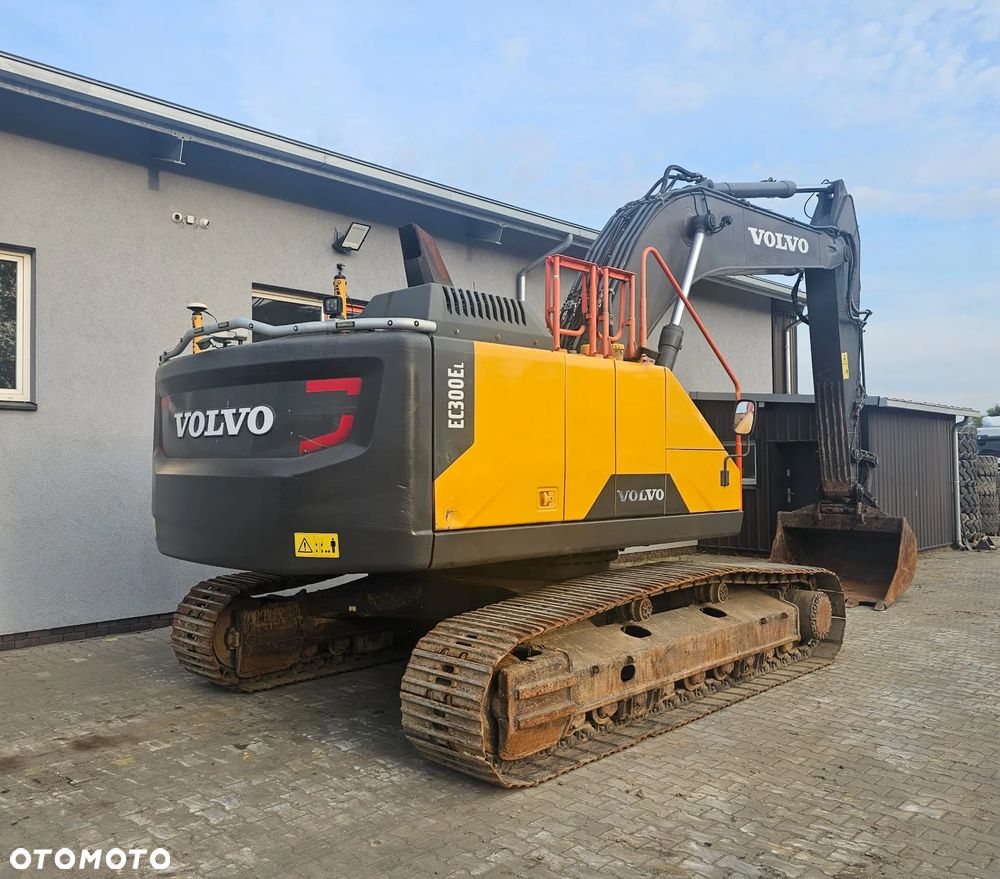 Volvo EC 300EL - 3