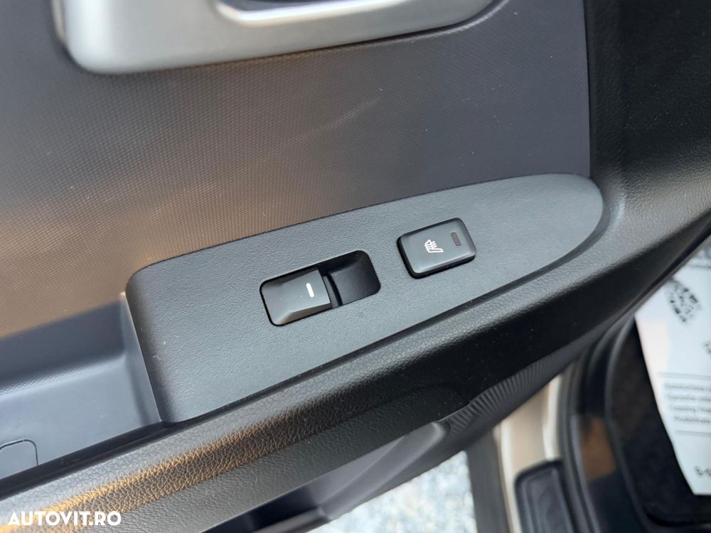 Kia Sportage 2.0 CRDI 4WD Automatik Spirit - 21