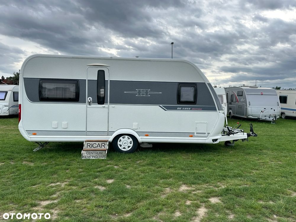 Hobby 460 UFE DE LUX EDITION z napędem i markizą pompowaną. - 2