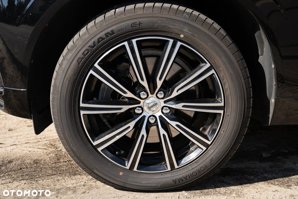 Volvo XC 60 D4 AWD Inscription - 24