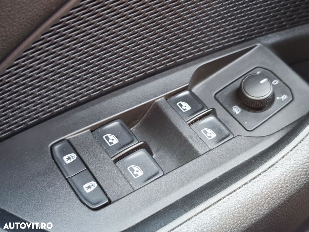 Skoda Octavia 2.0 TDI DSG Ambition - 24