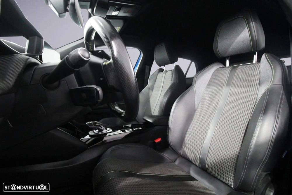 Peugeot e-2008 50 kWh GT - 9