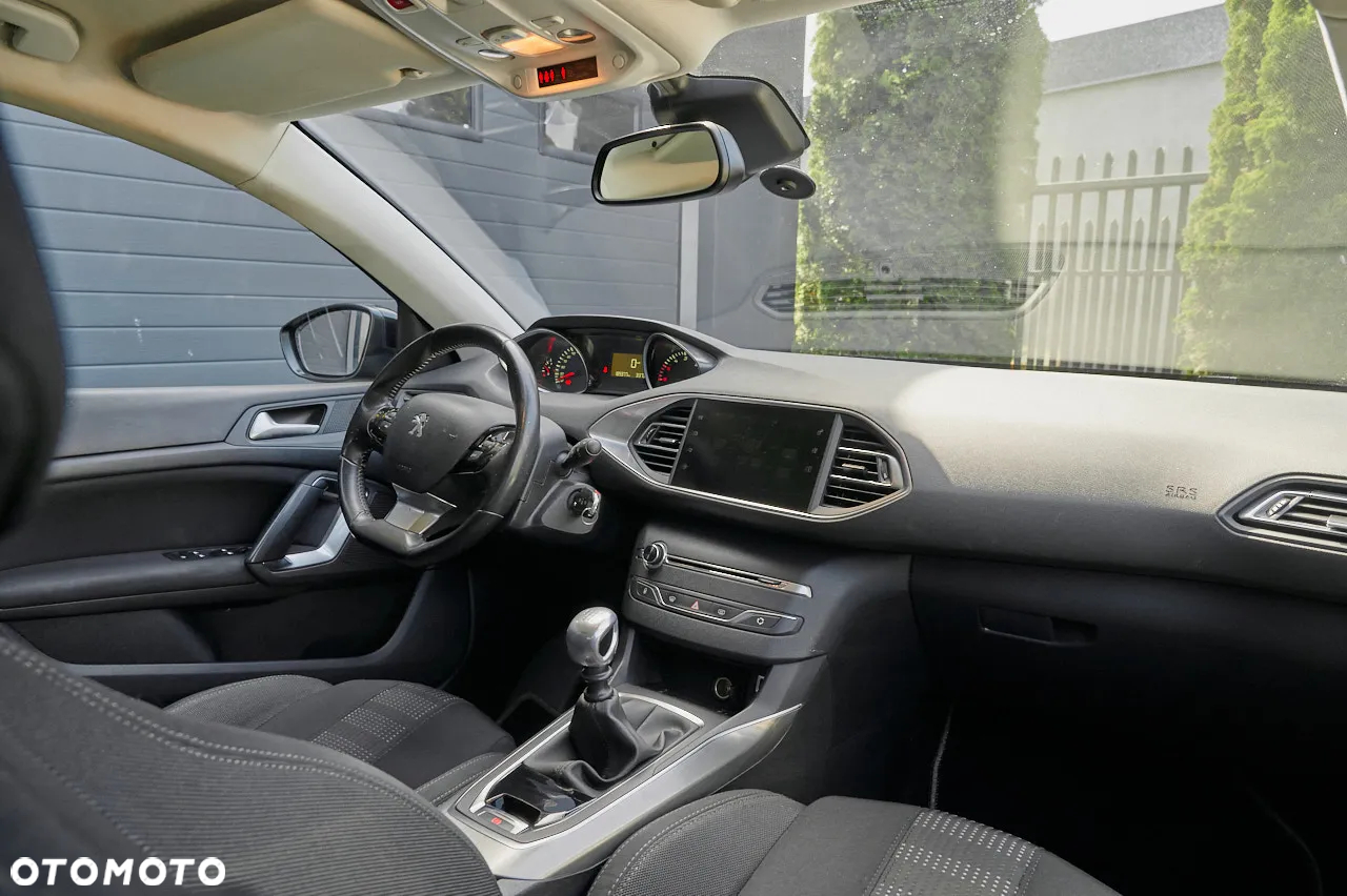 Peugeot 308 SW BlueHDi 150 Stop & Start Niveau 2 Business-Line - 12