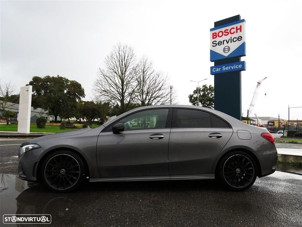 Mercedes-Benz A 200 Limousine AMG Line Aut. - 3