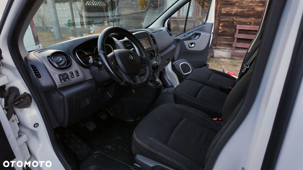 Renault Trafic - 13