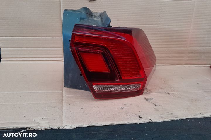 Lampa / Tripla stop DREAPTA pe aripa Volkswagen VW - 1