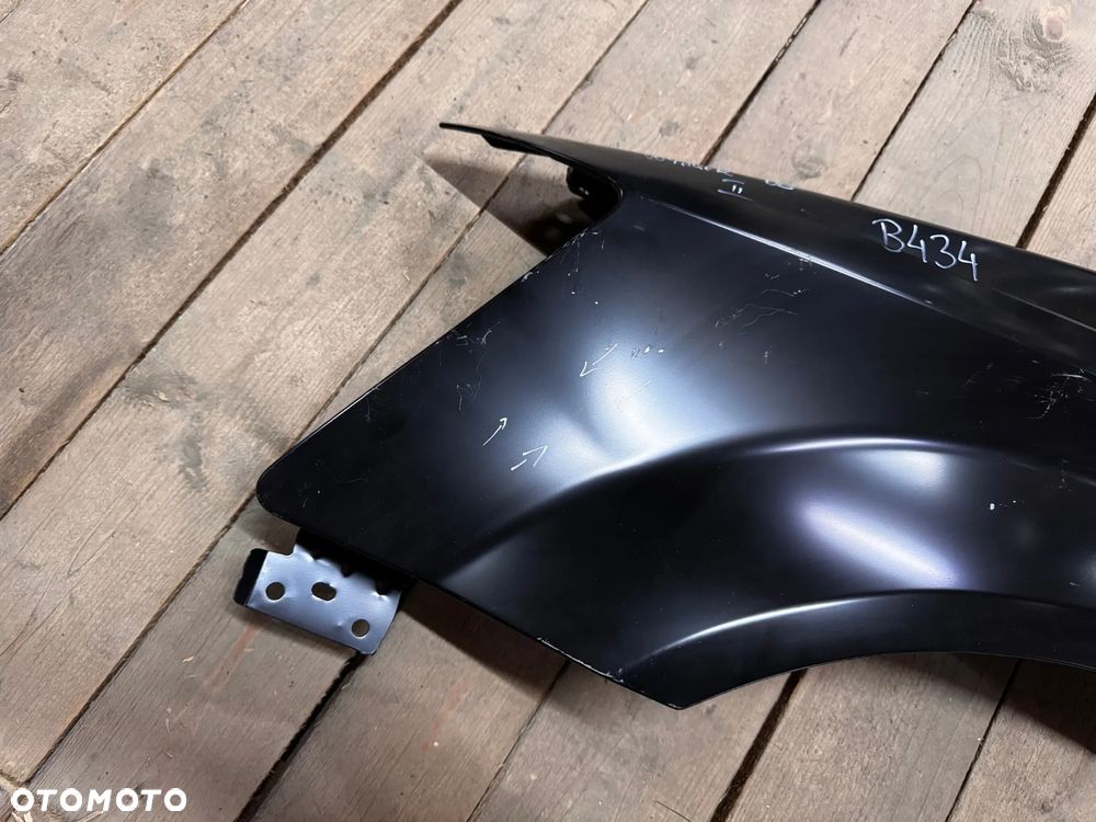 BŁOTNIK LEWY PRZÓD CHRYSLER	VOYAGER	2008-2016 POLCAR 242201 - 3