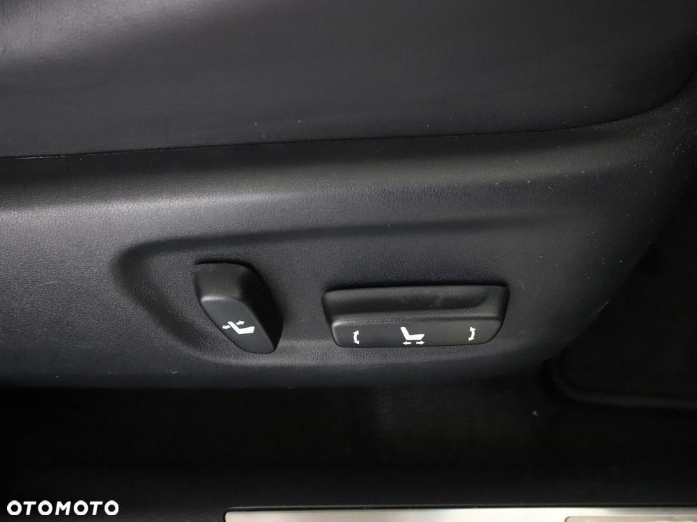 Lexus NX 300h E-FOUR Luxury Line - 38