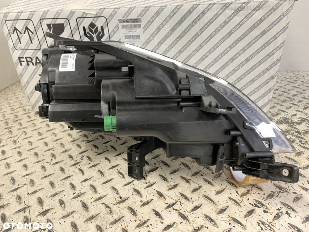 NOWA ORYGINALNA LAMPA LAMPA LEWA PRZEDNIA LEWY PRZÓD LANCIA DELTA 08-14 51876348 - 7