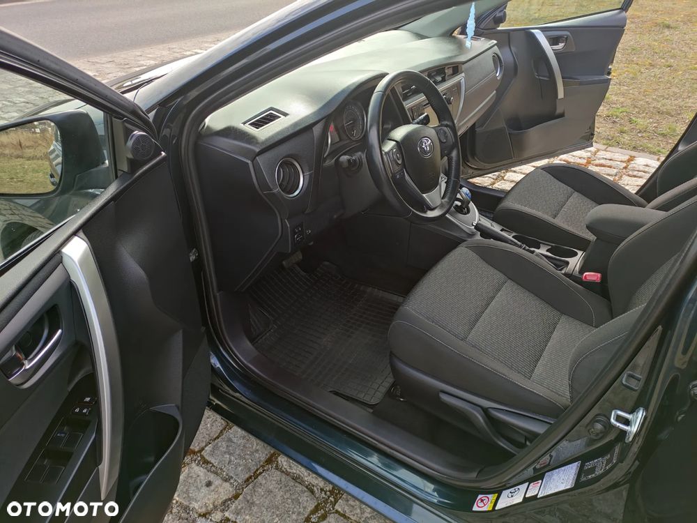 Toyota Auris - 8