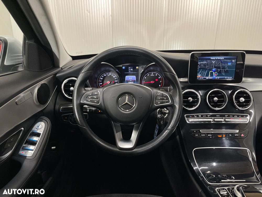 Mercedes-Benz C 180 (BlueEFFICIENCY) 7G-TRONIC Avantgarde - 7