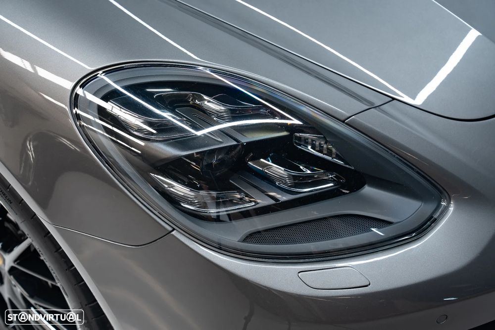 Porsche Panamera Sport Turismo 4 E-Hybrid - 6