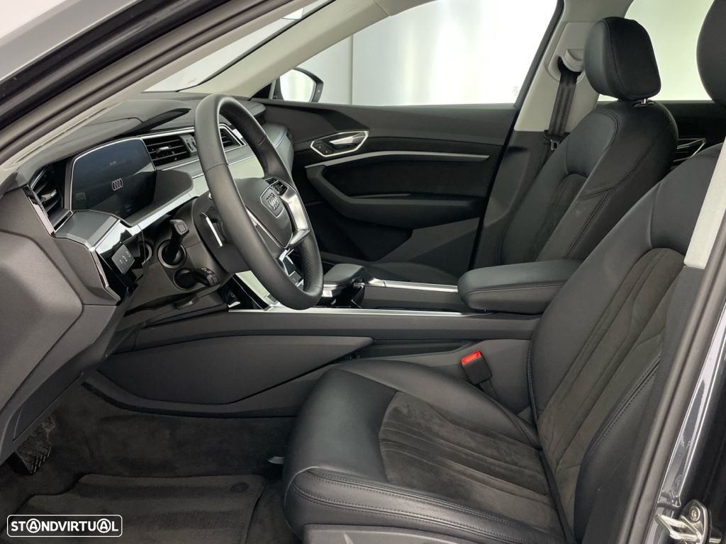 Audi Q8 e-Tron 55 quattro Advanced - 11