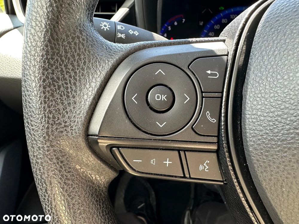 Toyota Corolla - 21