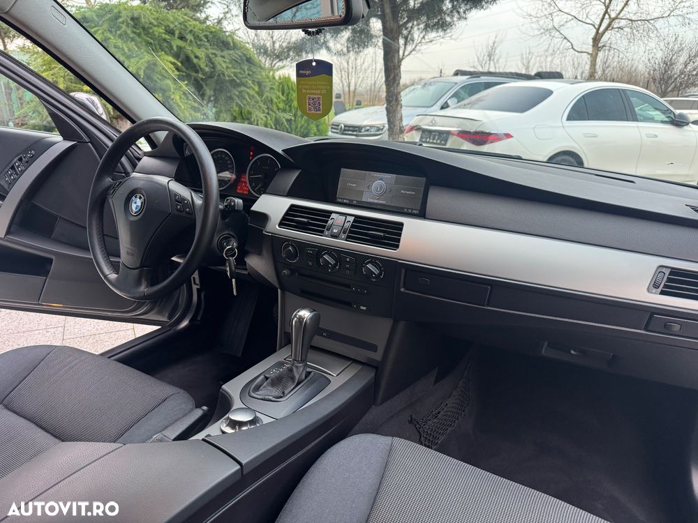 BMW Seria 5 525d Touring Aut. - 20