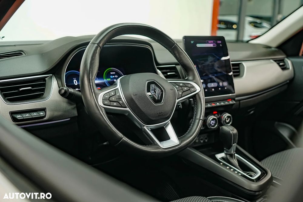 Renault Arkana E-TECH 145 Evolution - 18