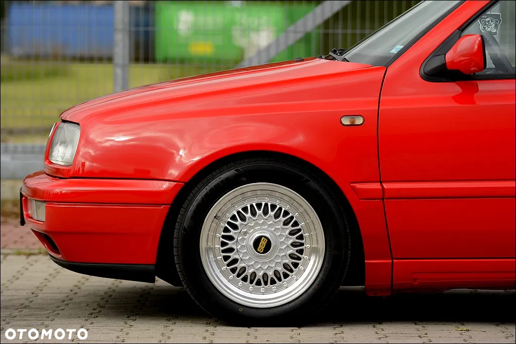 Volkswagen Vento - 39