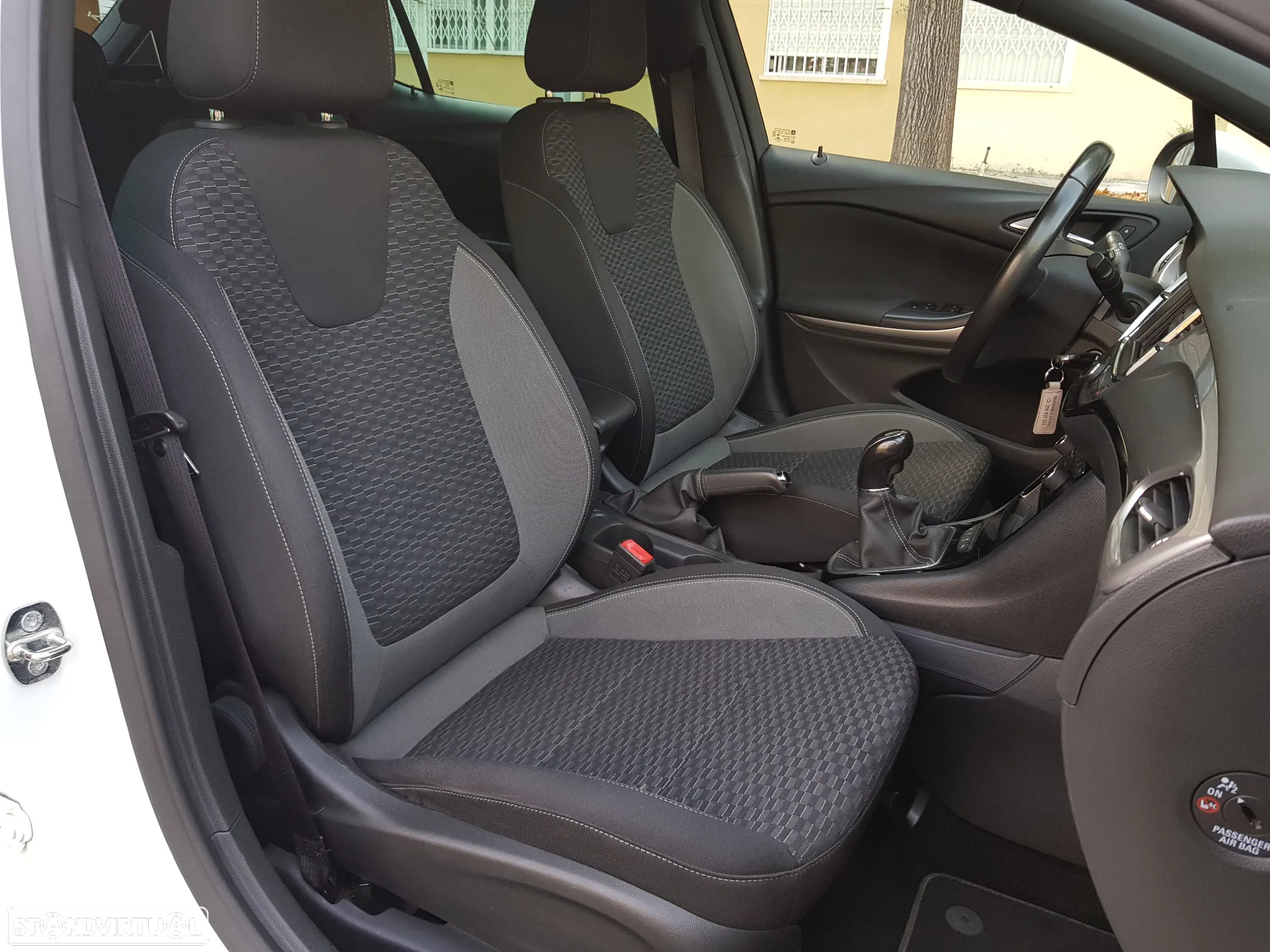 Opel Astra 1.5 D GS Line S/S - 39