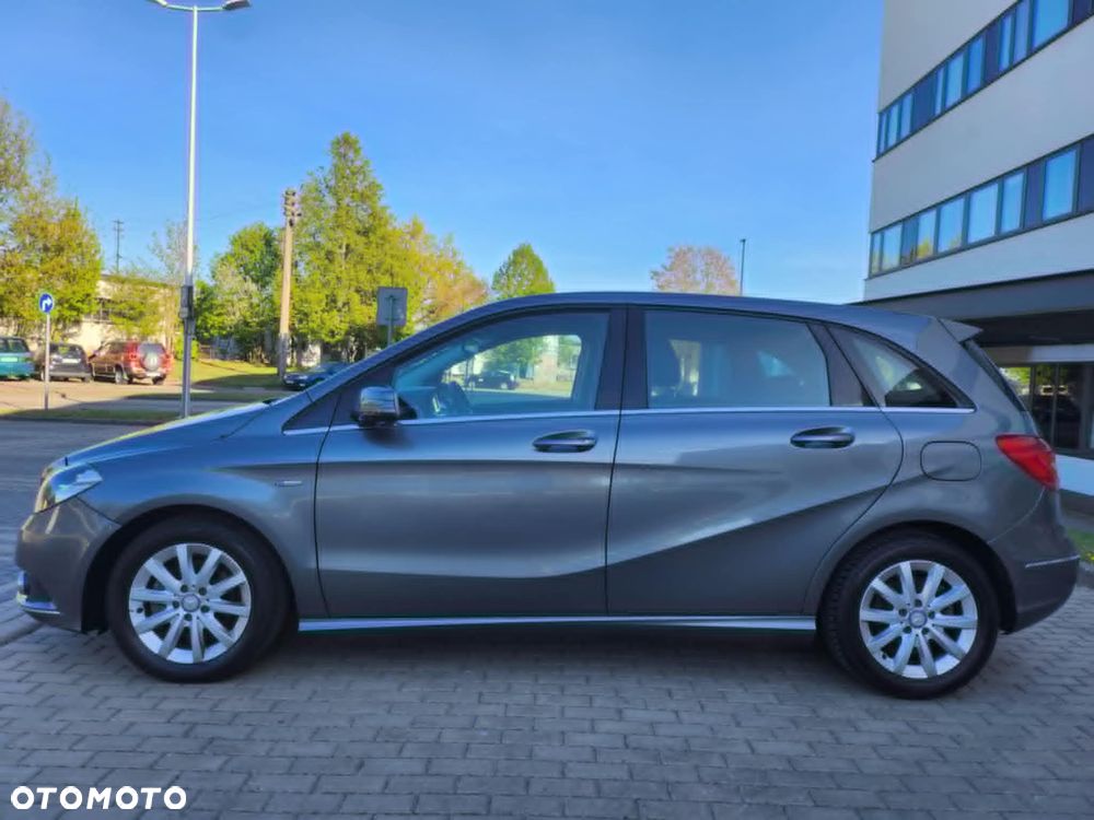 Mercedes-Benz Klasa B 180 (BlueEFFICIENCY) 7G-DCT - 8