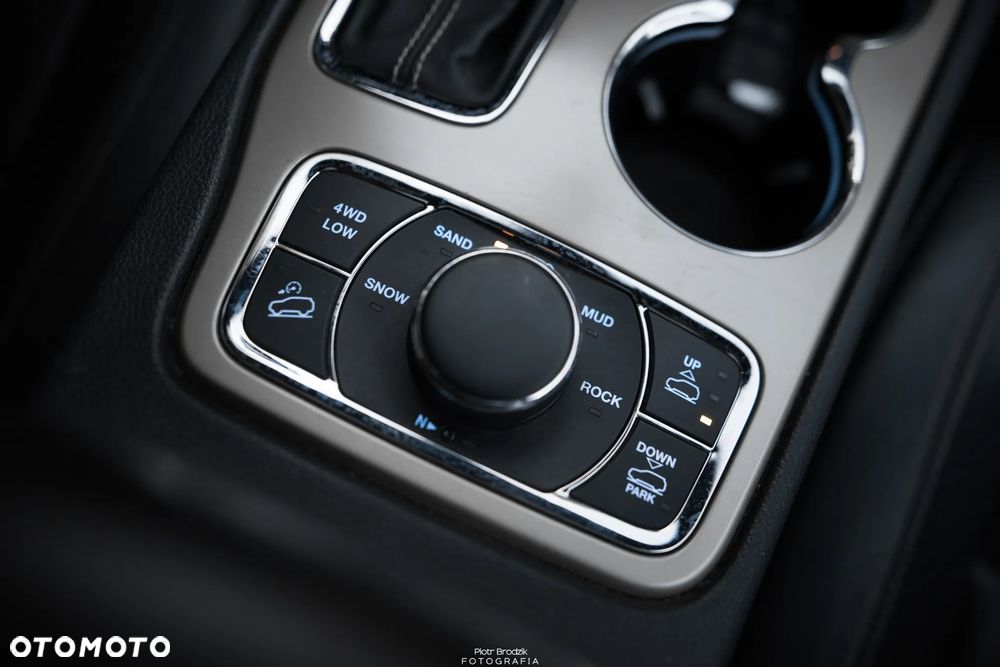 Jeep Grand Cherokee 5.7 V8 HEMI 4WD Automatik Overland - 10