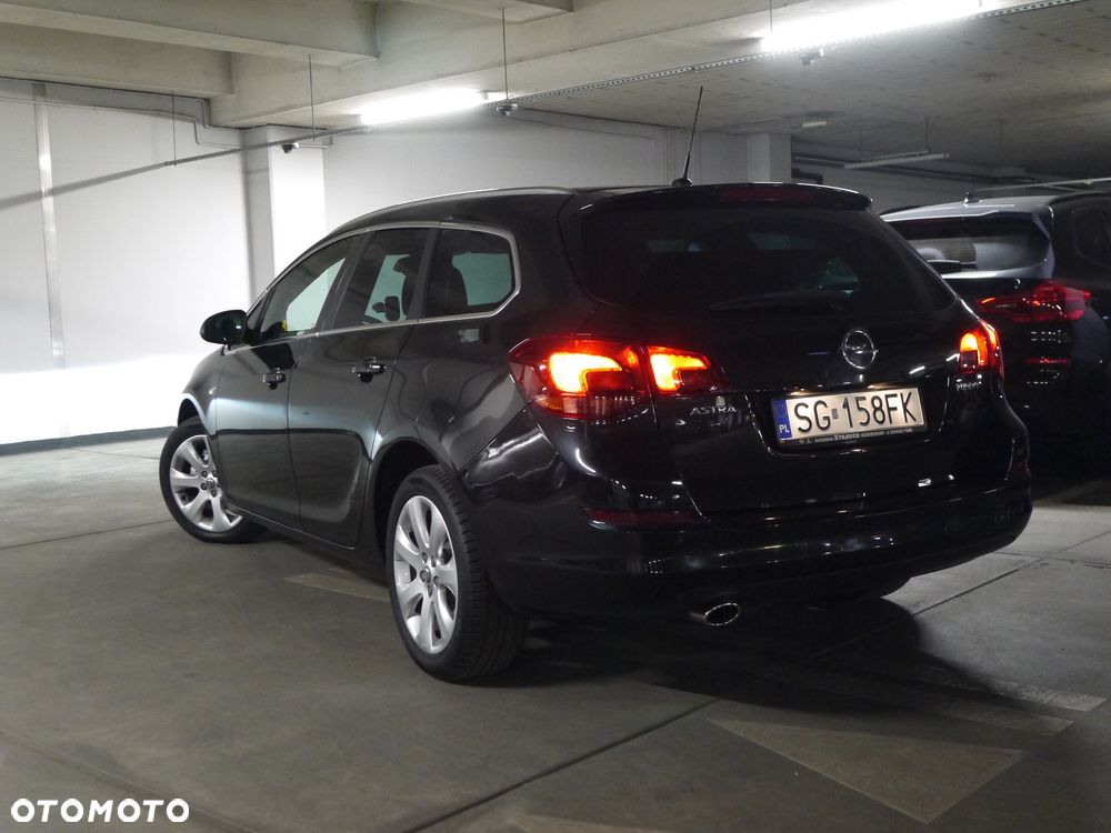 Opel Astra 1.4 Turbo Innovation - 37