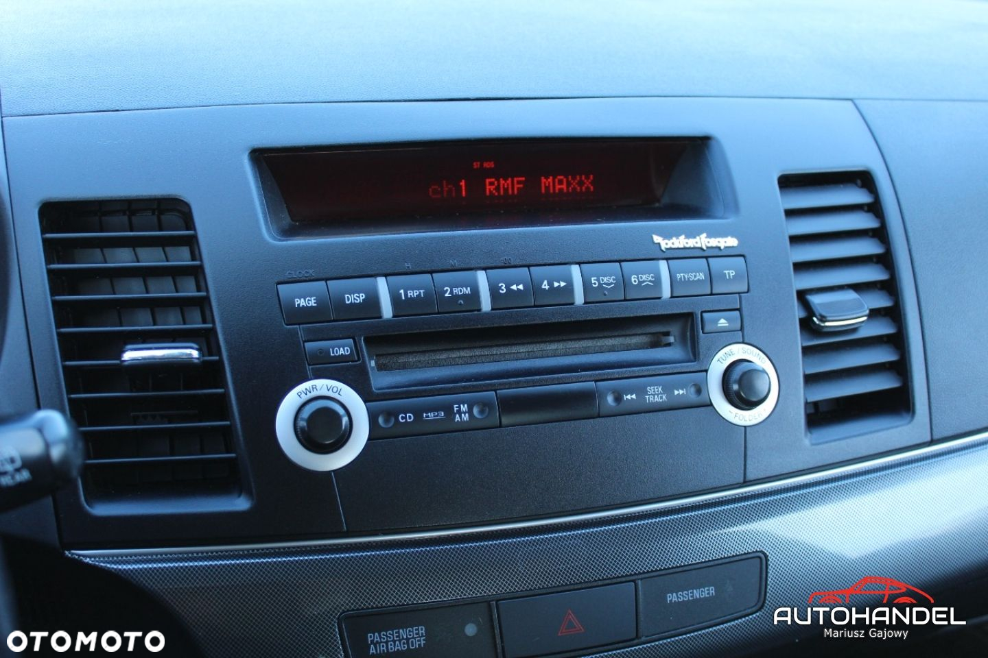 Mitsubishi Lancer - 16