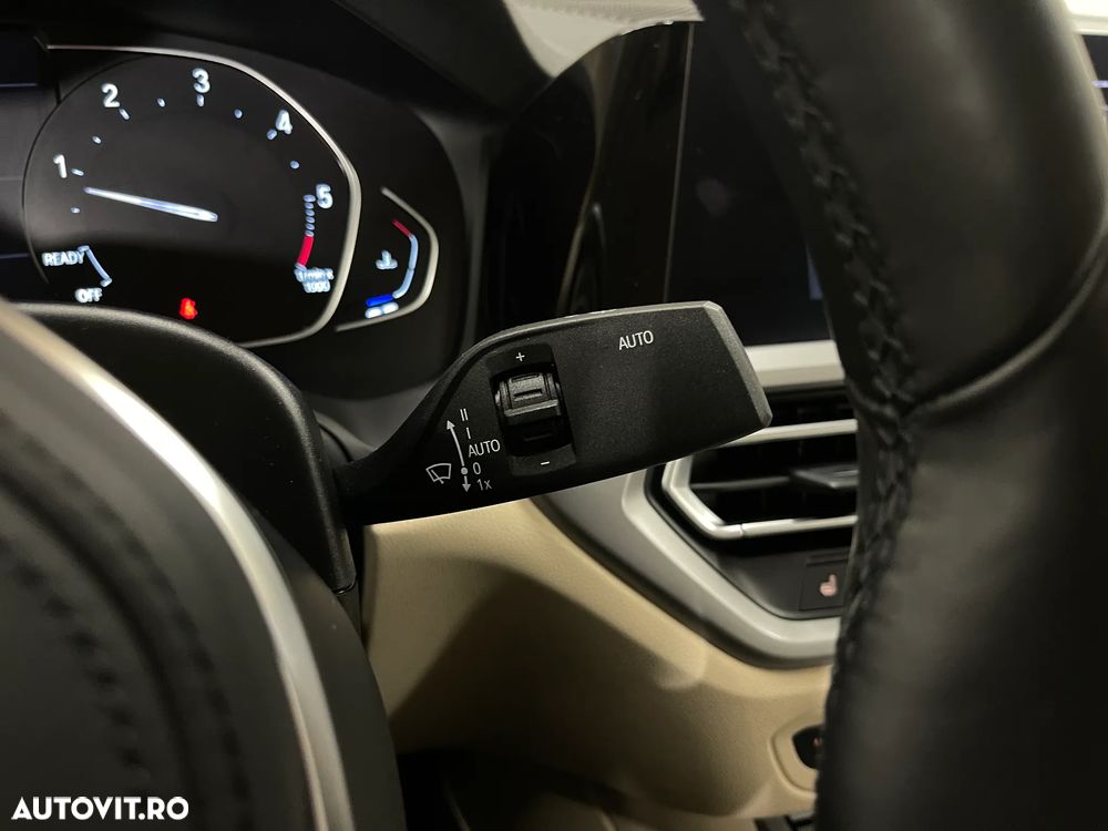 BMW Seria 3 320d xDrive AT MHEV - 26